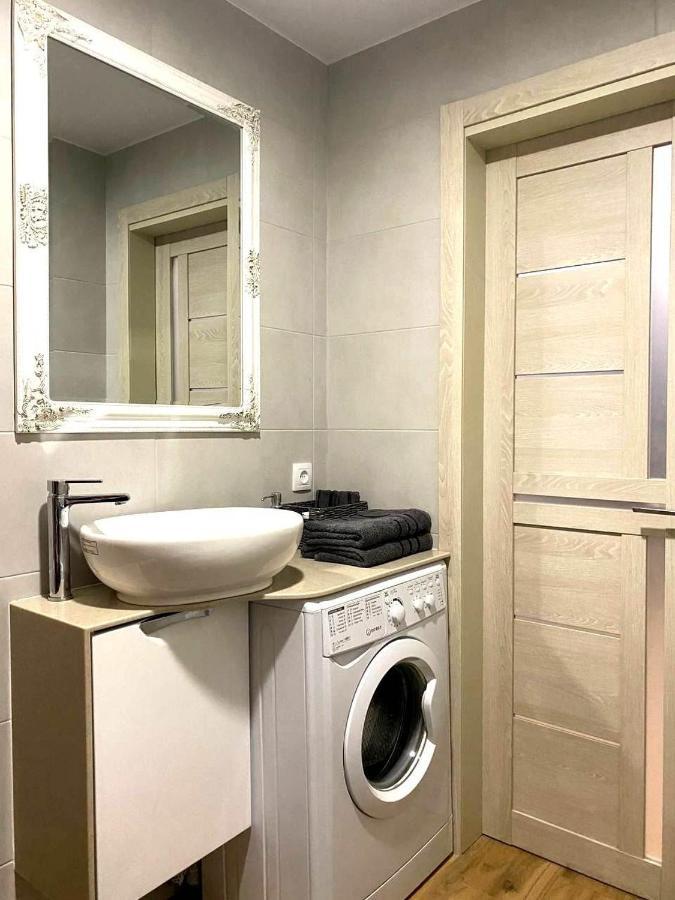 Stylish Apartment In The Historic Center Cernihiv Exterior foto